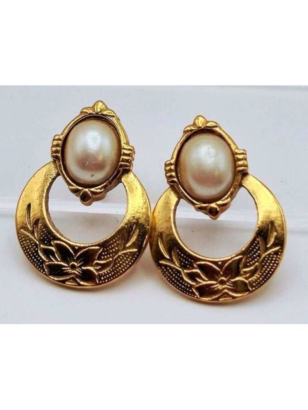 Vintage Floral Hoop Earrings With White Faux Pearl Cabochon - ,